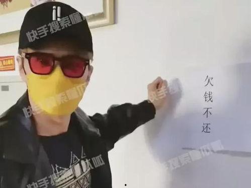 娱乐吃瓜小花和狗仔
